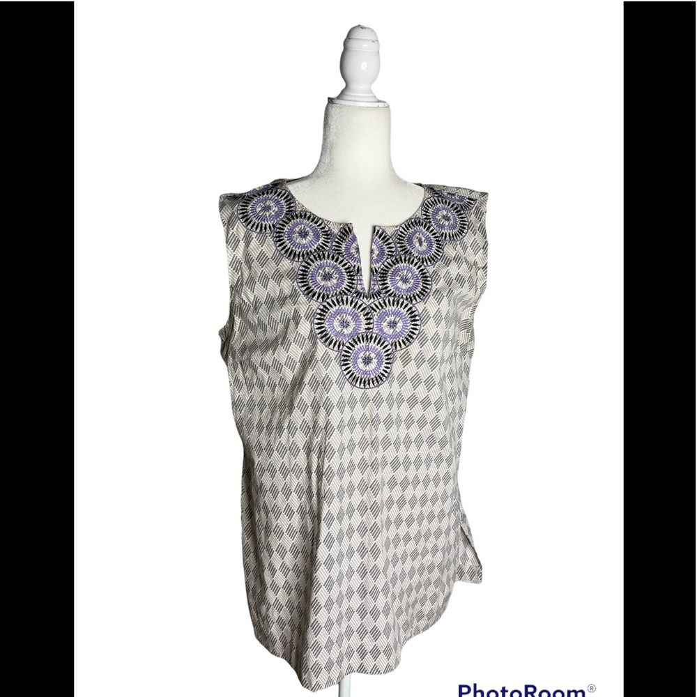 Dana Buchman Medallion Embroidered Sleeveless Tunic side zip 98% cotton Large